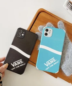 Alternative view of Carcasa Vans off the wall black iPhone X-XS