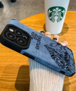 Carcasa Never Stop Exploring azul para iPhone 14 Pro